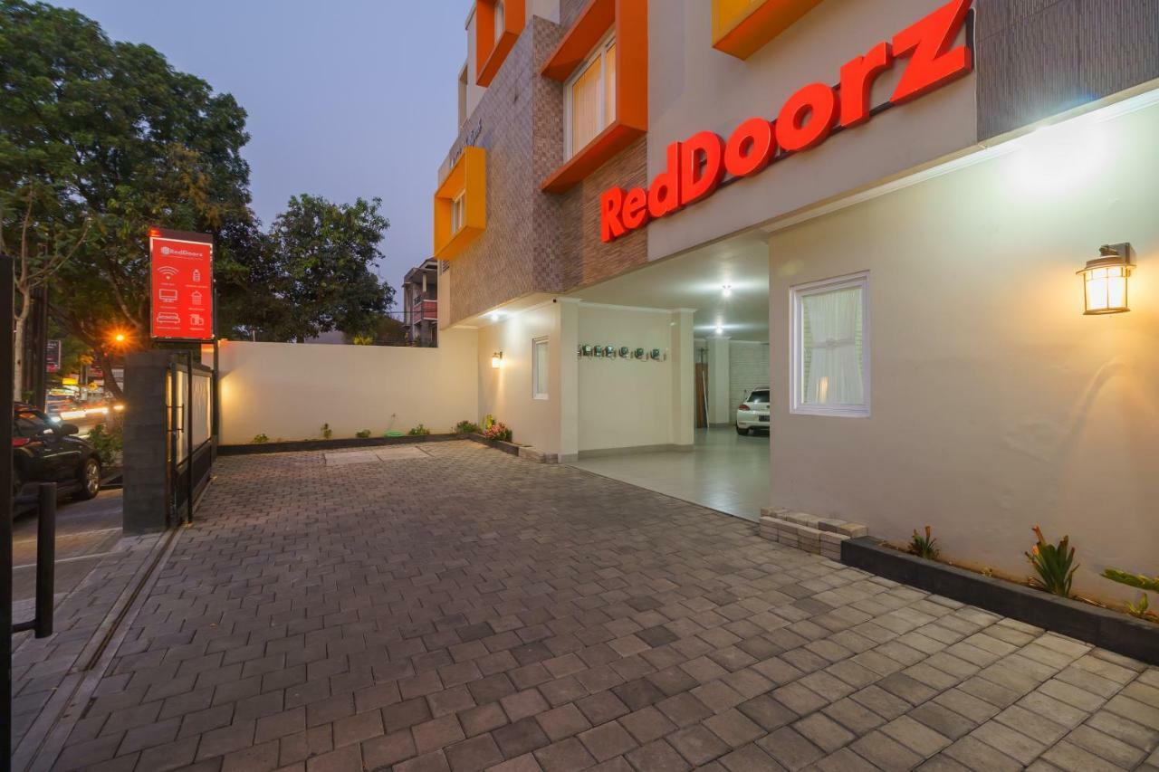 Reddoorz Near Taman Makam Pahlawan Cikutra Hotel Bandung Eksteriør billede